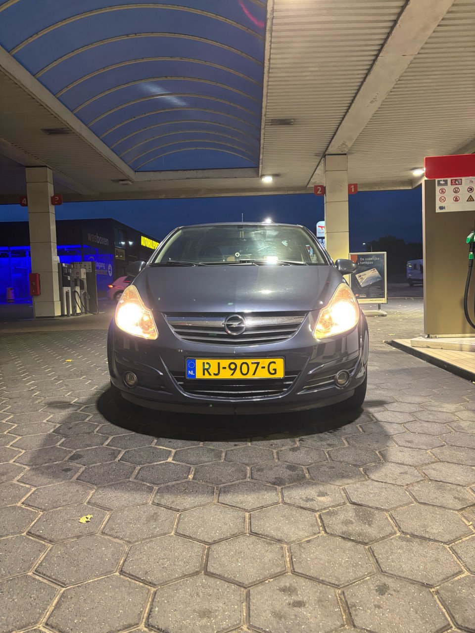 Opel Corsa D 1.2 - 16v bj-2006 carplay