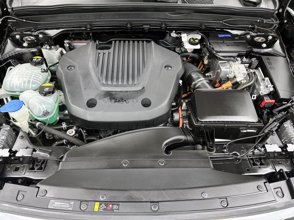 Volvo XC40 1.5 t4 recharge inscription expression | 360 camera | navi