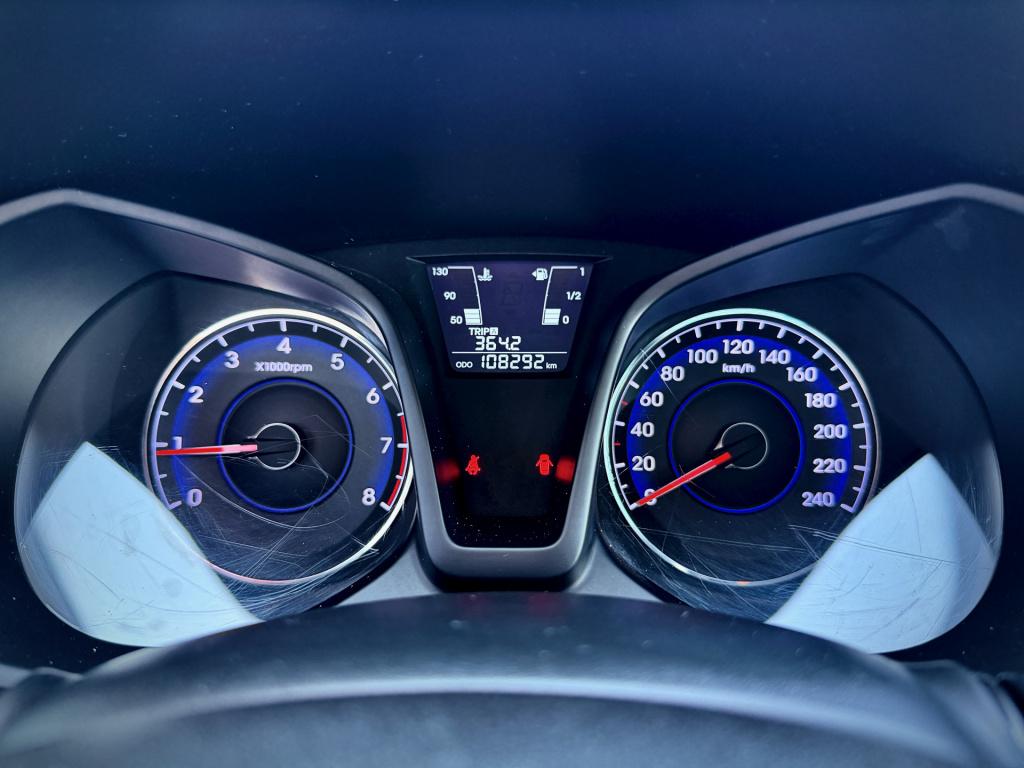 Hyundai Ix20 1.4i i-vision ecc cruise panodak