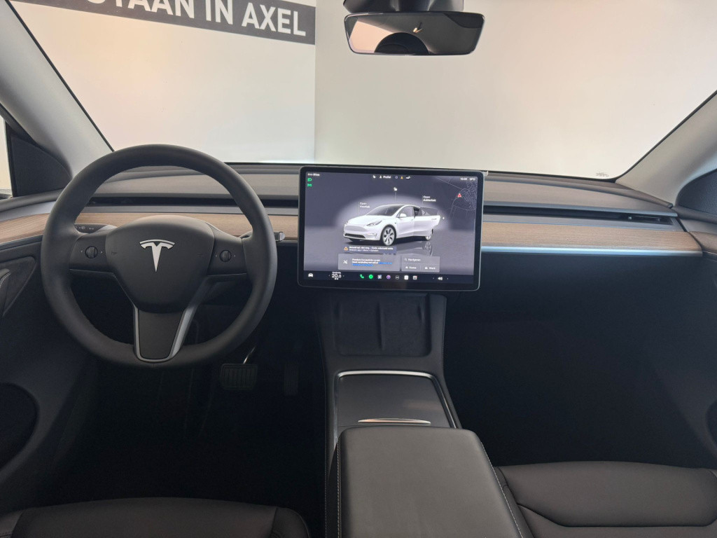 Tesla Model Y rwd 58 kwh