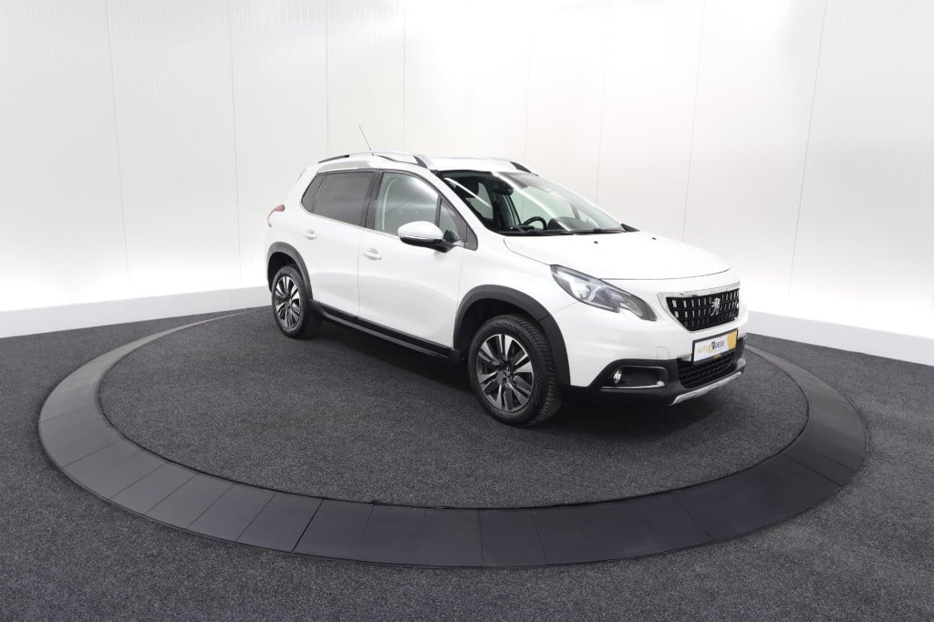 Peugeot 2008 puretech 130 allure | camera | apple carplay | parkeersensoren