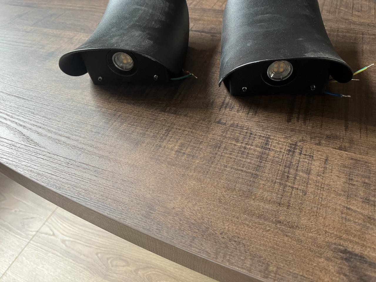 Buitenverlichting up & down 2x