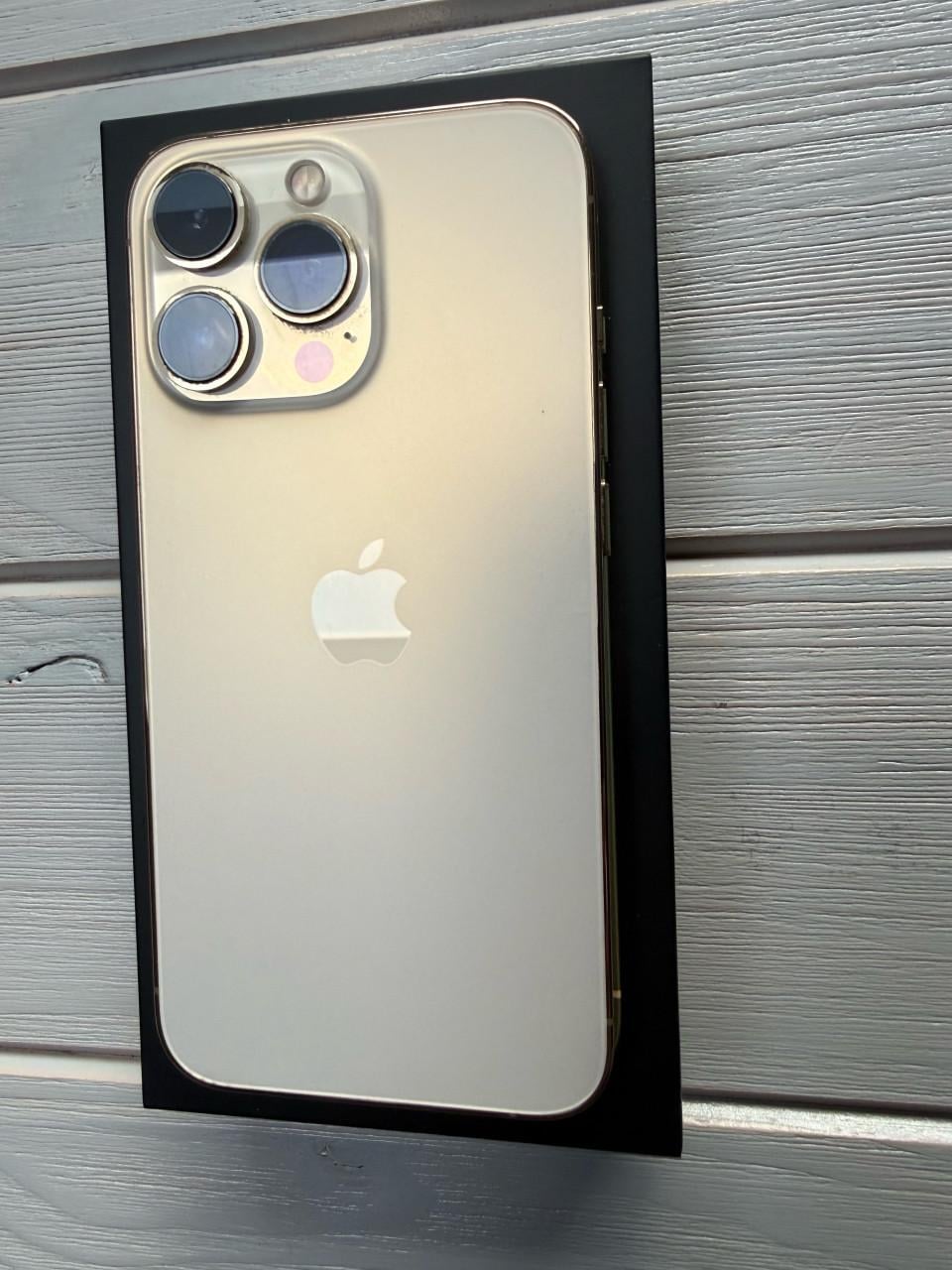 Prachtige Apple iPhone 13 Pro 128 GB Goud – Krasvrij!