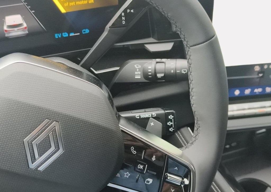 Renault Espace e-tech full hybrid 200 iconic 5p. - panoramisch vast glazen 