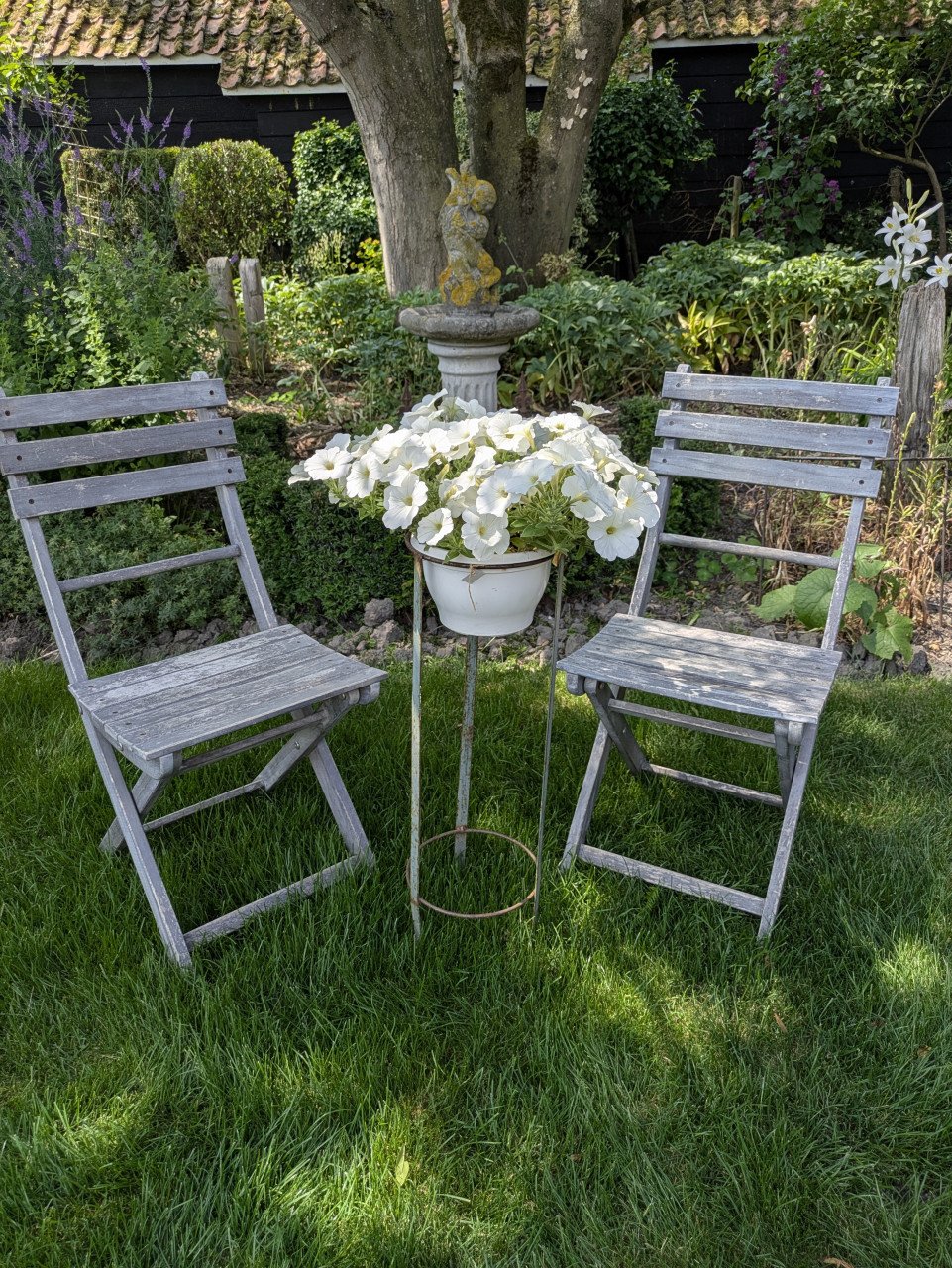 2 houten Bistro stoelen met tafel