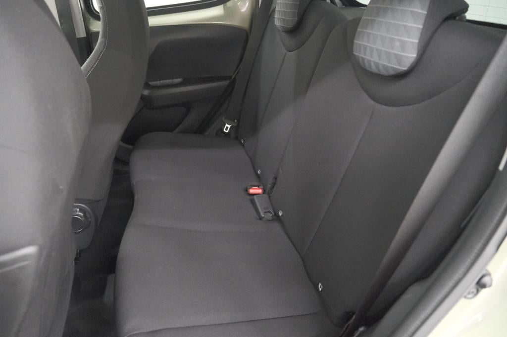 Peugeot 108 1.0 e-vti allure | camera | climate control | apple carplay | 1
