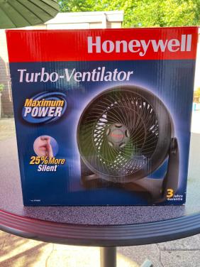 Honeywel Turbo-Ventilator HT900E ( Geen koeriersdienst)
