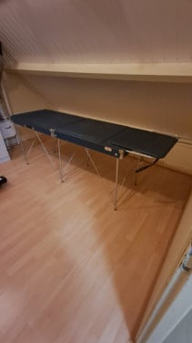 Massagetafel.