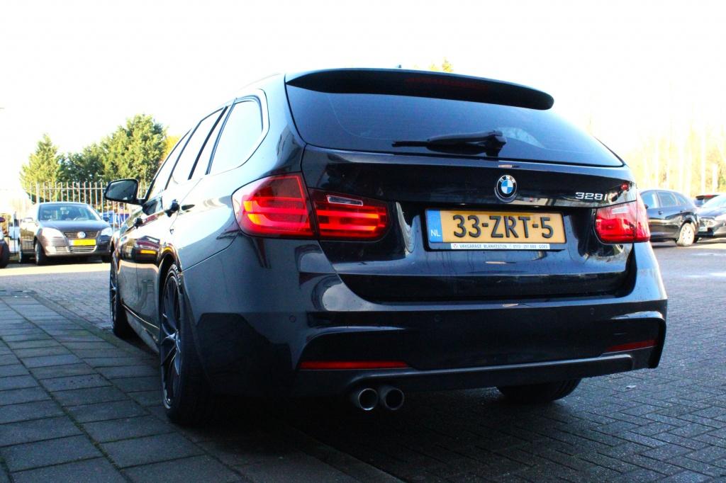BMW 3-serie touring 328i high executive full options