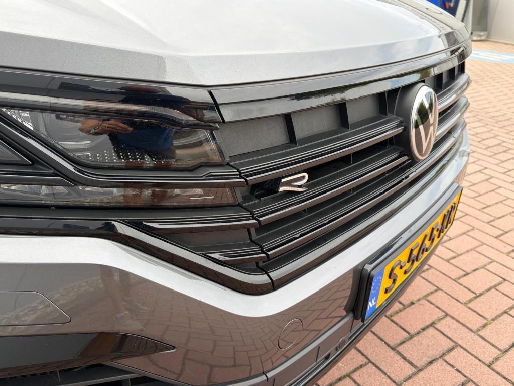 Volkswagen Touareg r 3.0 tsi ehybrid 462pk | luchtvering | pano | trekhaak