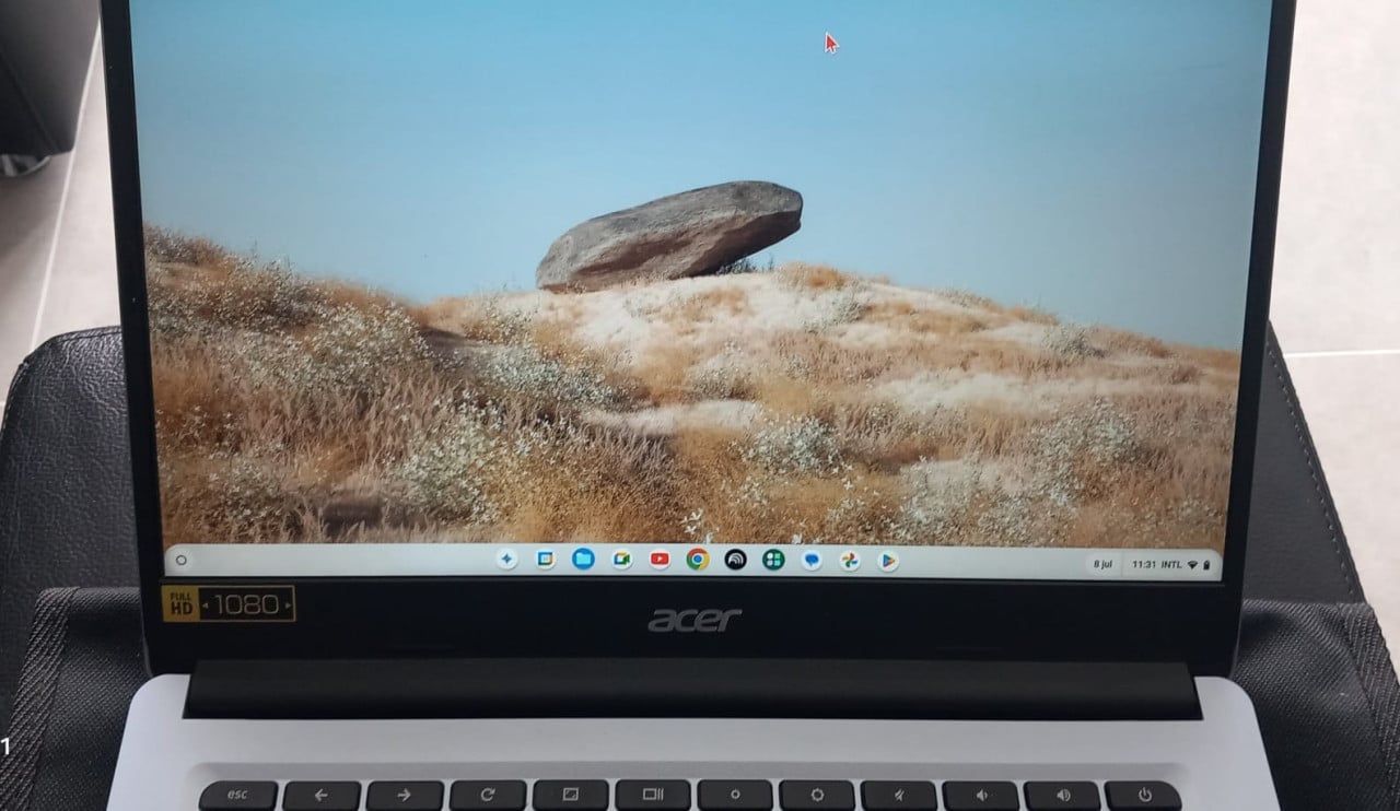 Te koop Acer Chromebook 314 compleet met lader en hoes.