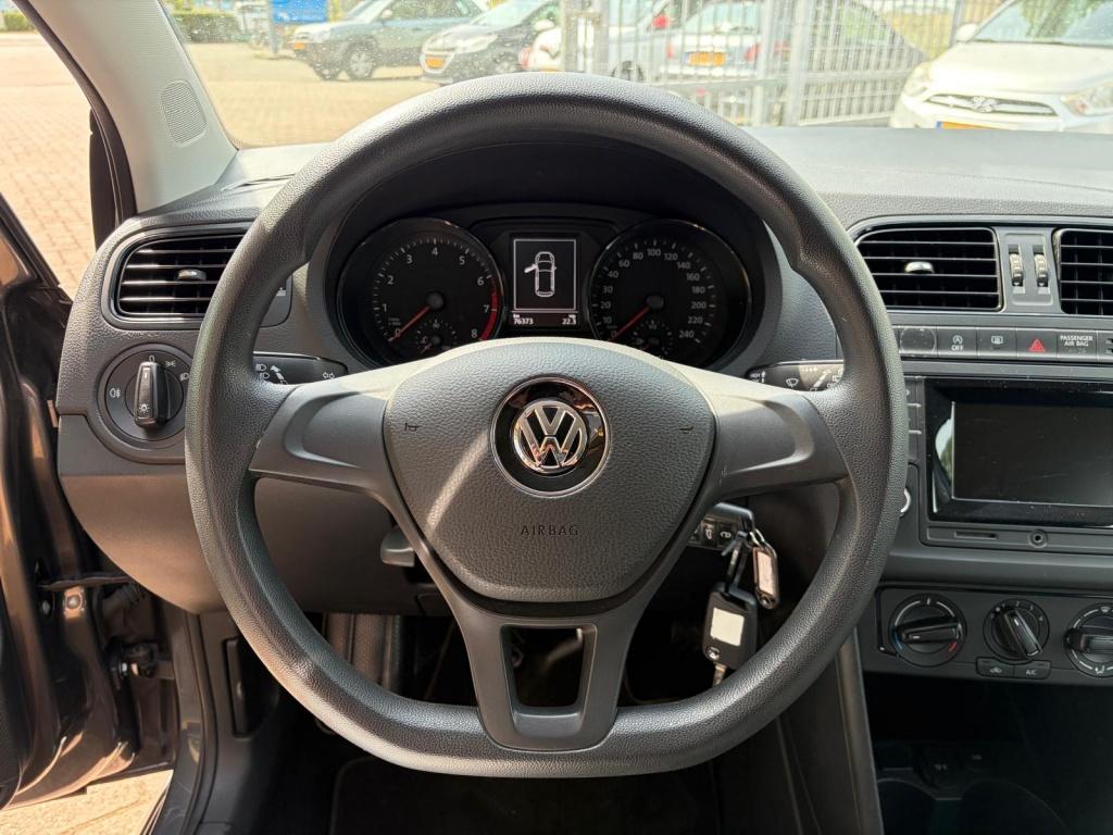 Volkswagen Polo 1.0 | 76.373 km!