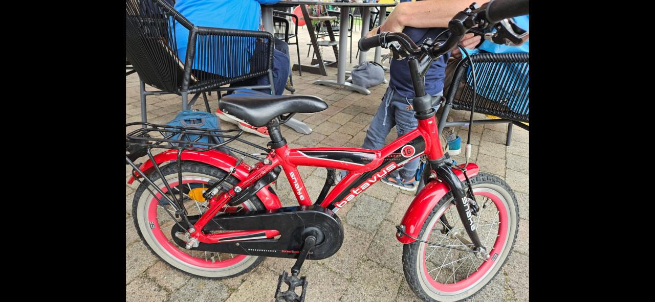 Mooie en goede Batavus kinderfiets met 16 inch banden