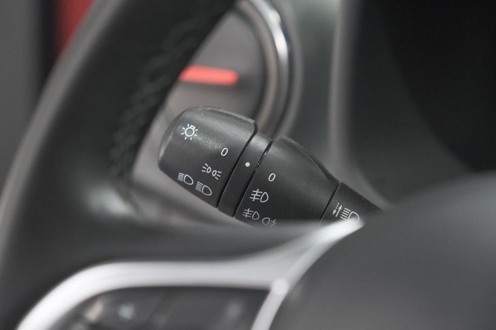 Dacia Sandero tce 90 tech road | trekhaak | navigatie | parkeersensoren