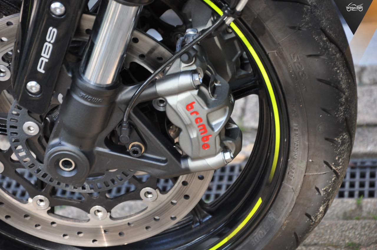 Kawasaki Z1000R