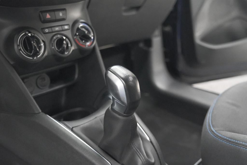 Peugeot 208 puretech 82 signature | apple carplay | parkeersensoren | navig