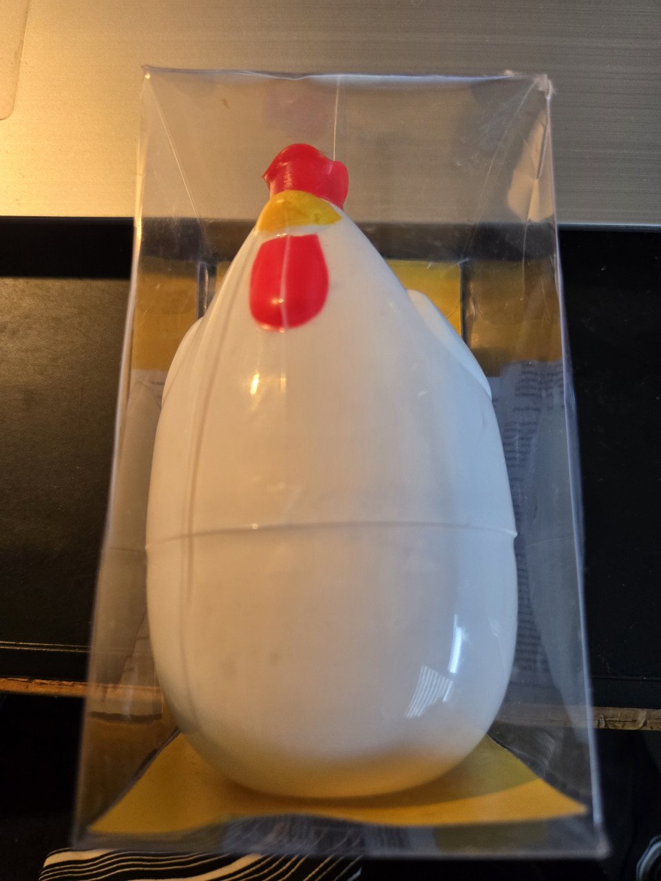 Eierkoker voor magnetron . Nieuw
