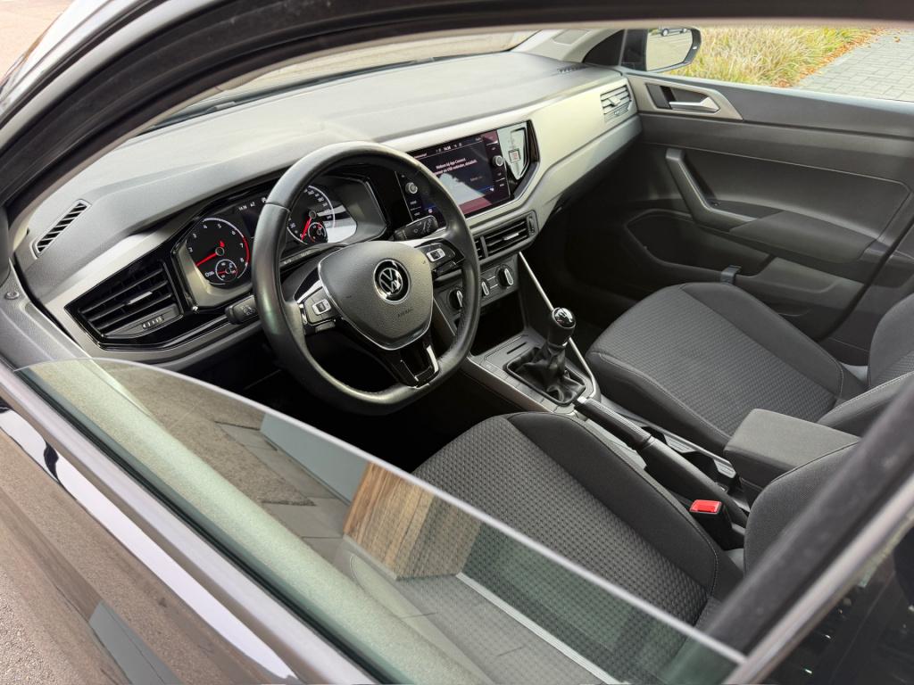 Volkswagen Polo 1.0 tsi 96pk comfortline | adapt. cruise | navi | carplay |