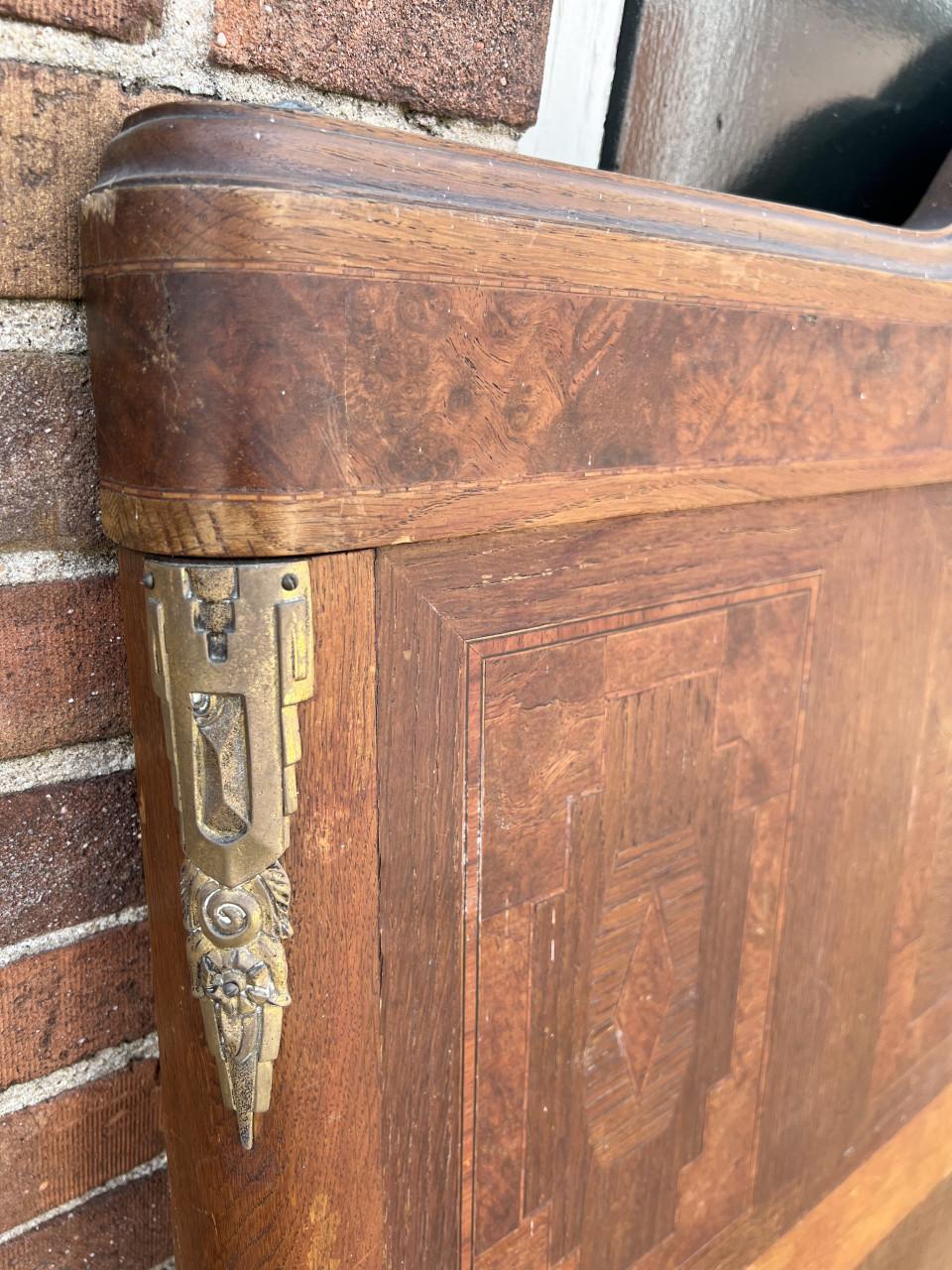 Antiek hoofd en voeteinde bed