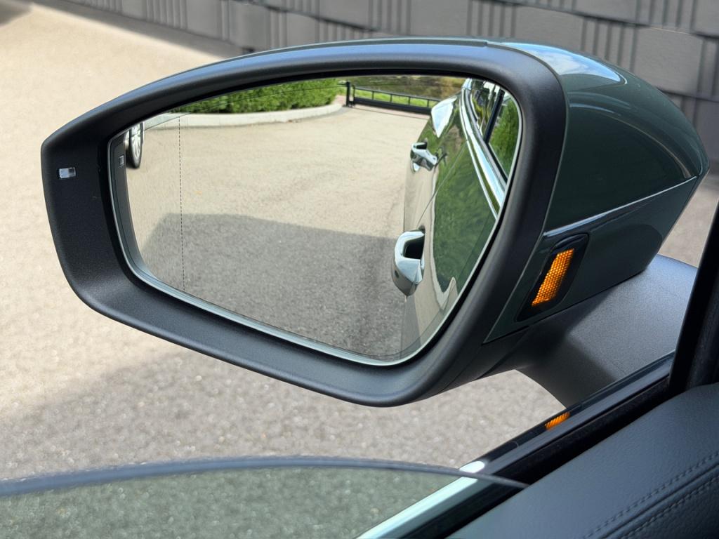 Volkswagen Tiguan 1.5 ehybrid elegance 204pk | trekhaak | 360 camera | pano