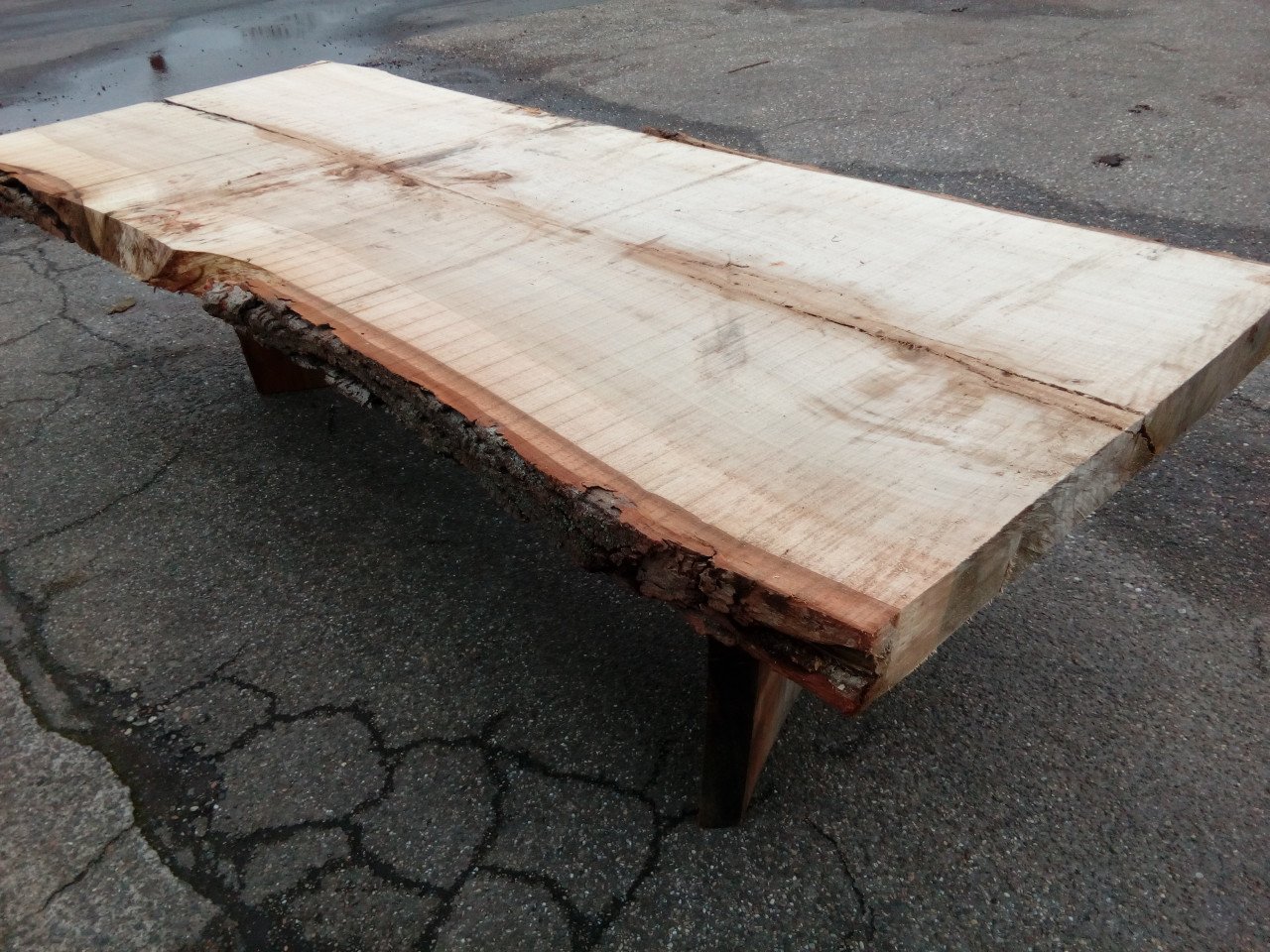 Boomstam tafels planken wandplanken decoratie bartafel salontafel