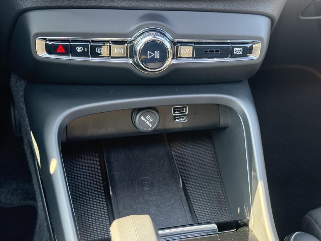 Volvo XC40 t5 262pk recharge ultimate dark| panodak| trekhaak| adap.cruise|