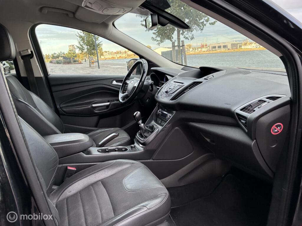 Ford Kuga 1.6 Titanium Clima Navi Cruise km305.159 BJ2013