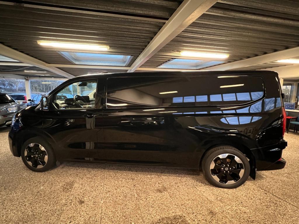 Volkswagen E-transporter 32 l2h1 bulli 64 kwh bulli 285pk, trekhaak enz..