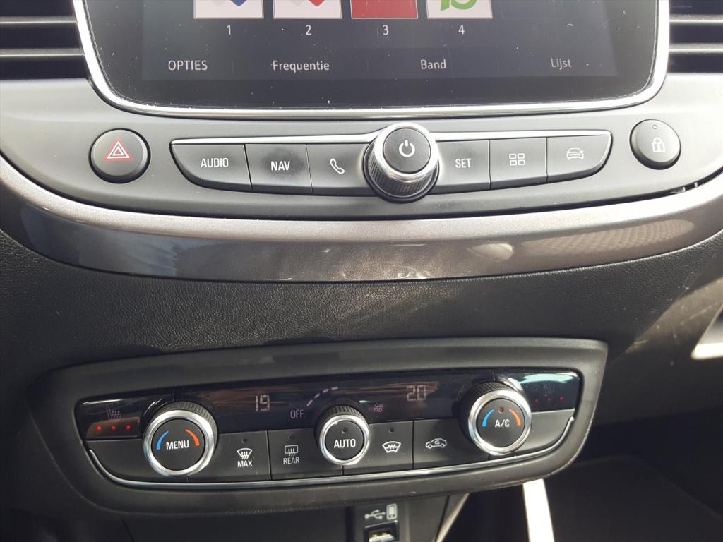 Opel Crossland X innovation 1.2-110pk automaat(eat6) applecarplay&android a