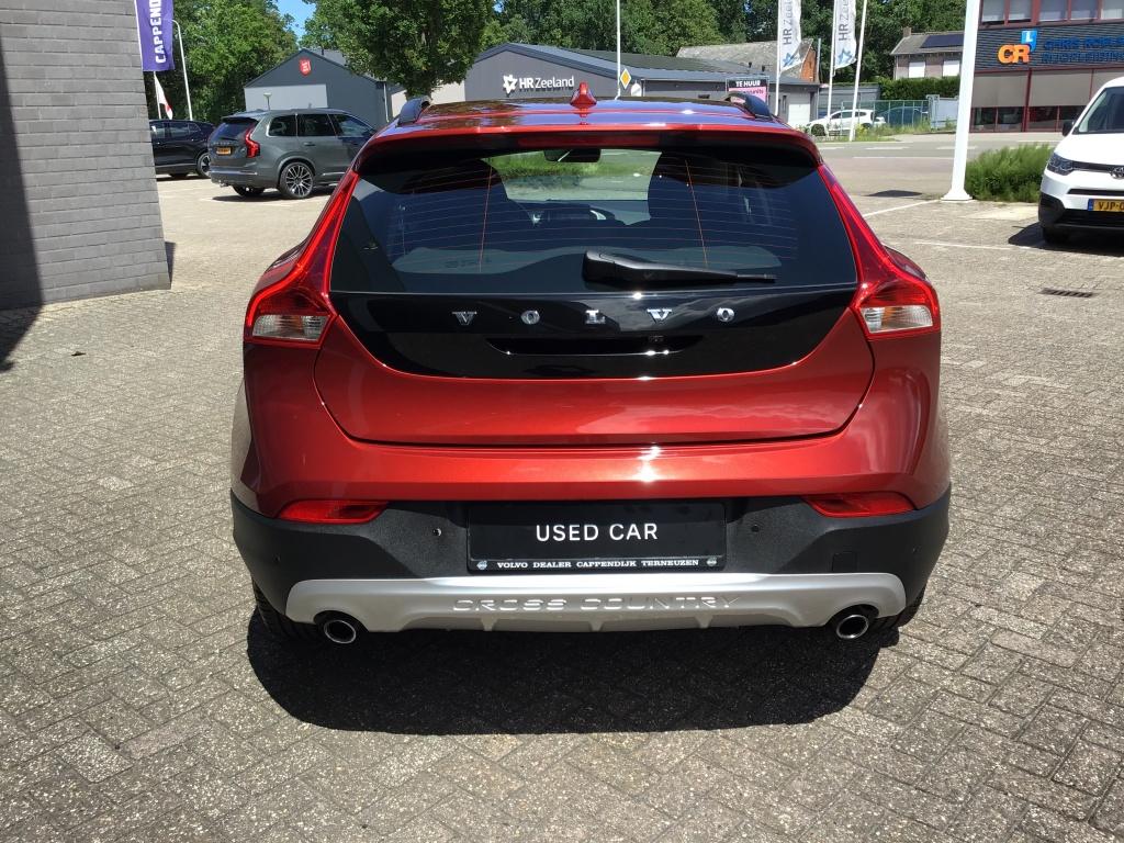 Volvo V40 cross country 1.5 t3 nordic+ nieuwstaat 1e eigenaar navi voc