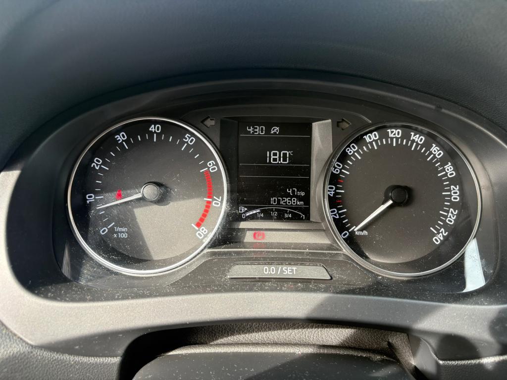 Skoda Rapid spaceback 1.2 tsi greentech comfort