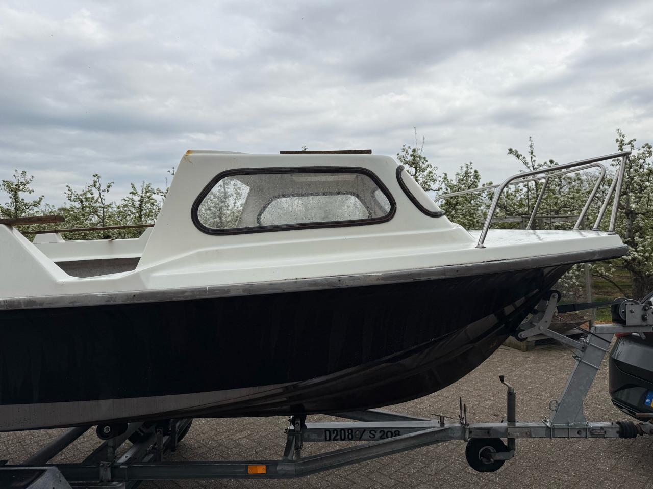 Opknap motorboot