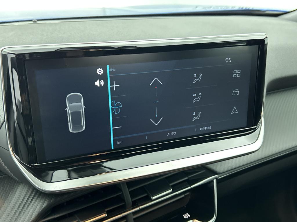 Peugeot E-2008 ev style 50 kwh | rijklaar |