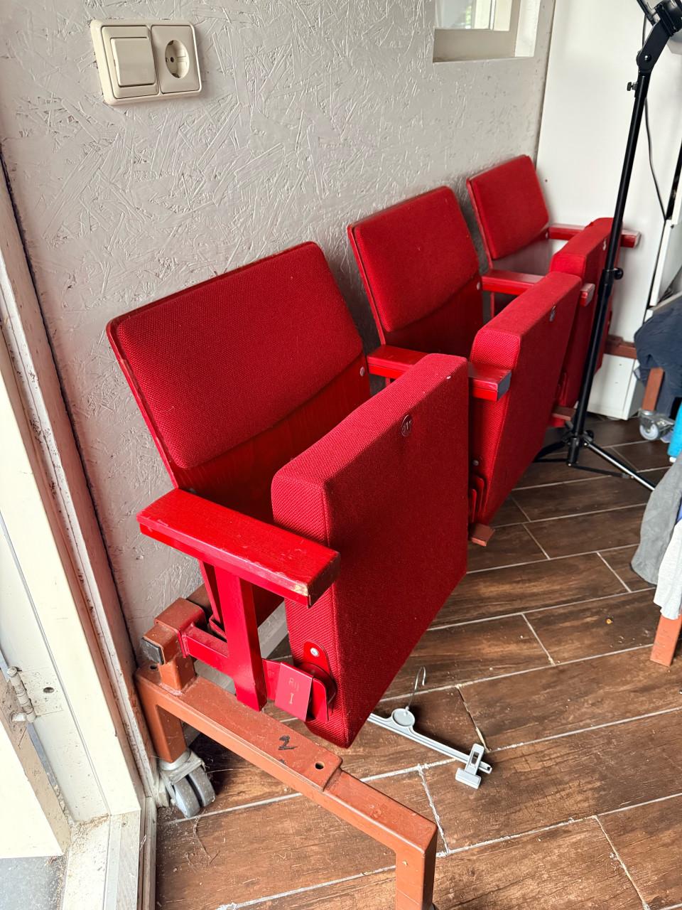 Theaterstoelen (3-zits)