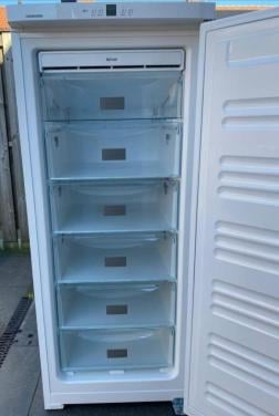 Liebherr vriezer 6 lades No Frost