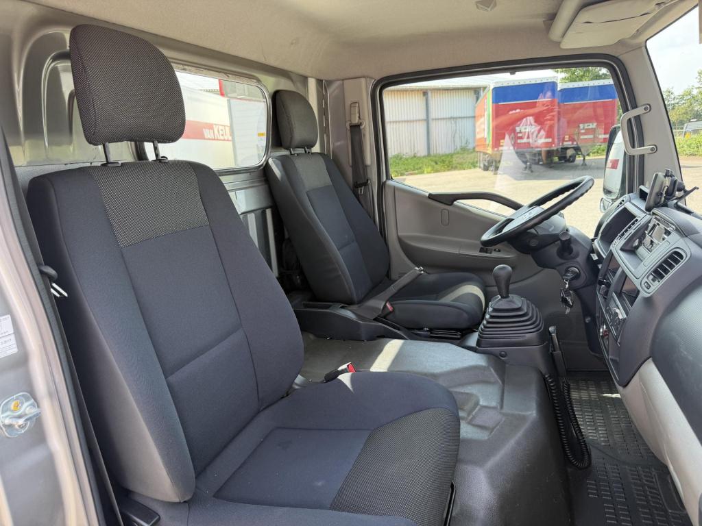Nissan Onbekend nt400 35.15 3.0 dci tijhof oprijwagen luchtremmen