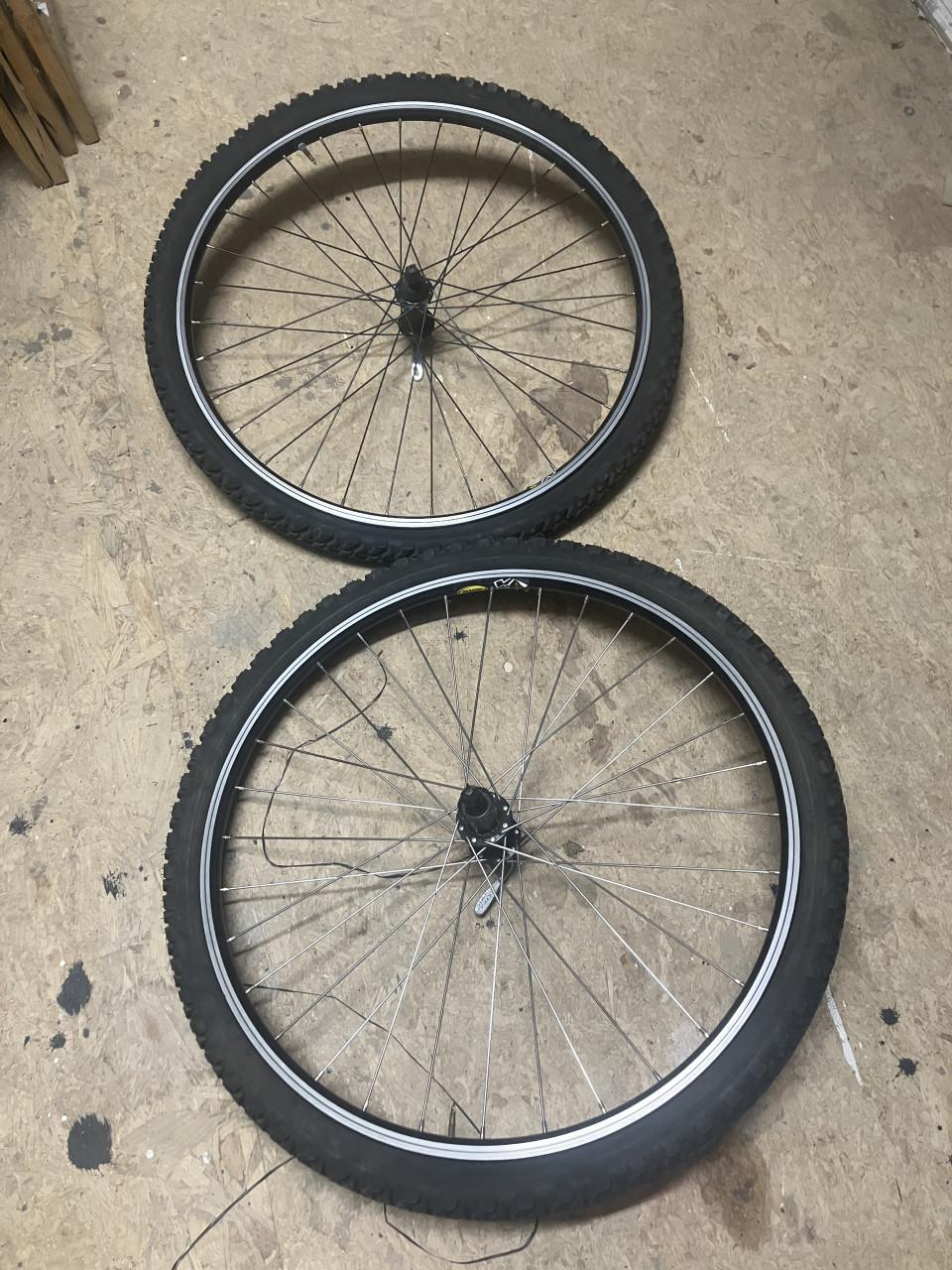 Mountainbike + spare wielen