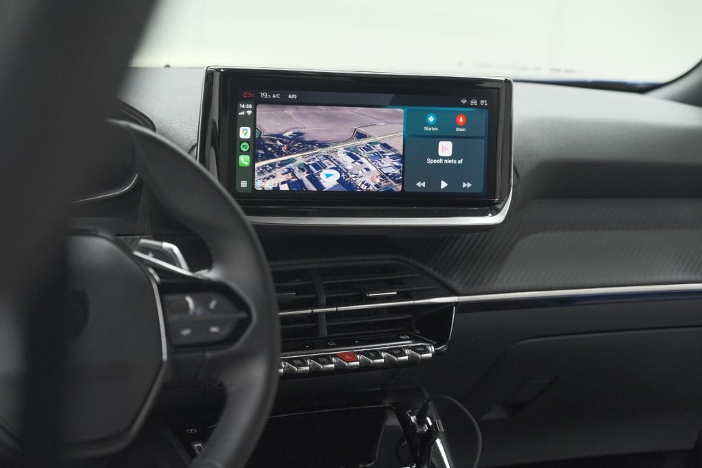 Peugeot 2008 puretech 130 eat8 blue lease allure | camera | navigatie | par