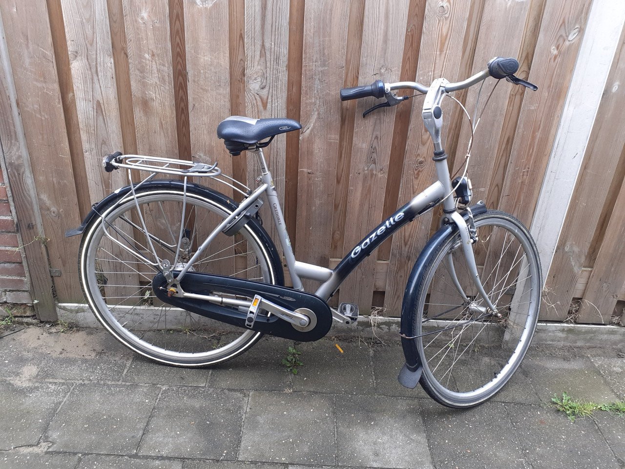2 x Damesfiets * GAZELLE * - Bahia - 21-versn. & 7- versn. Grenoble