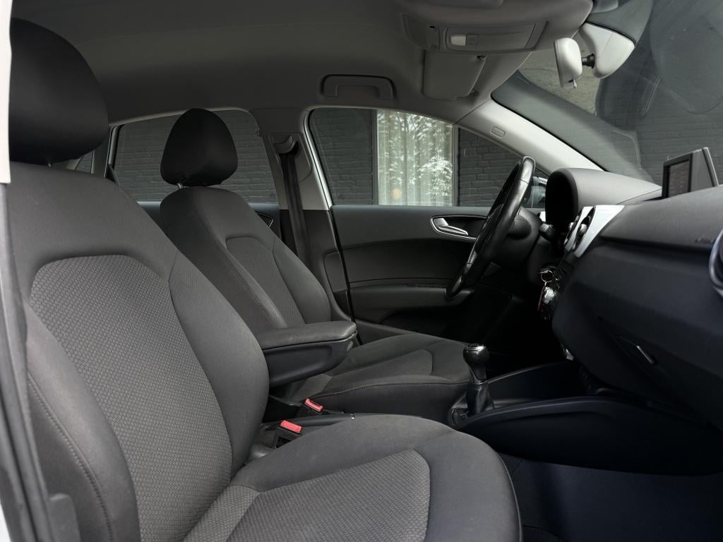 Audi A1 Sportback 1.2 tfsi - sline exterieur - nieuwe ketting -