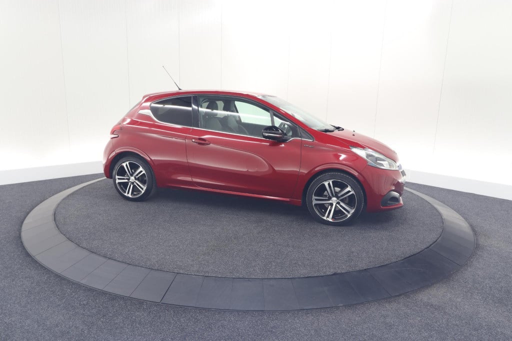 Peugeot 208 puretech 110 gt-line | apple carplay | parkeersensoren | climat