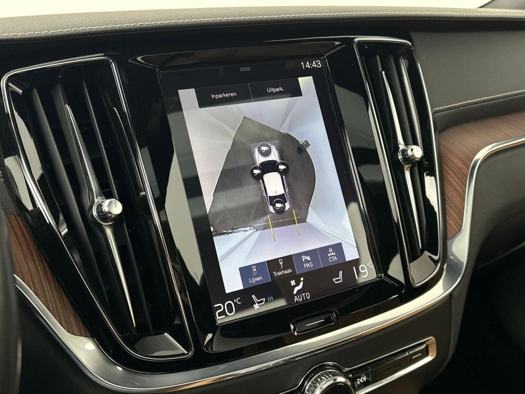 Volvo S60 t6 340pk recharge inscription| full options ! trekhaak