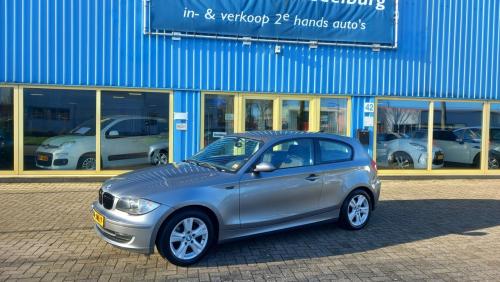 Bmw 1-SERIE 116i Corporate 3deurs bj:2009 airco lm-velgen apk 2027 !!!