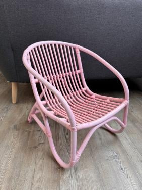 Rattan kinderstoel roze