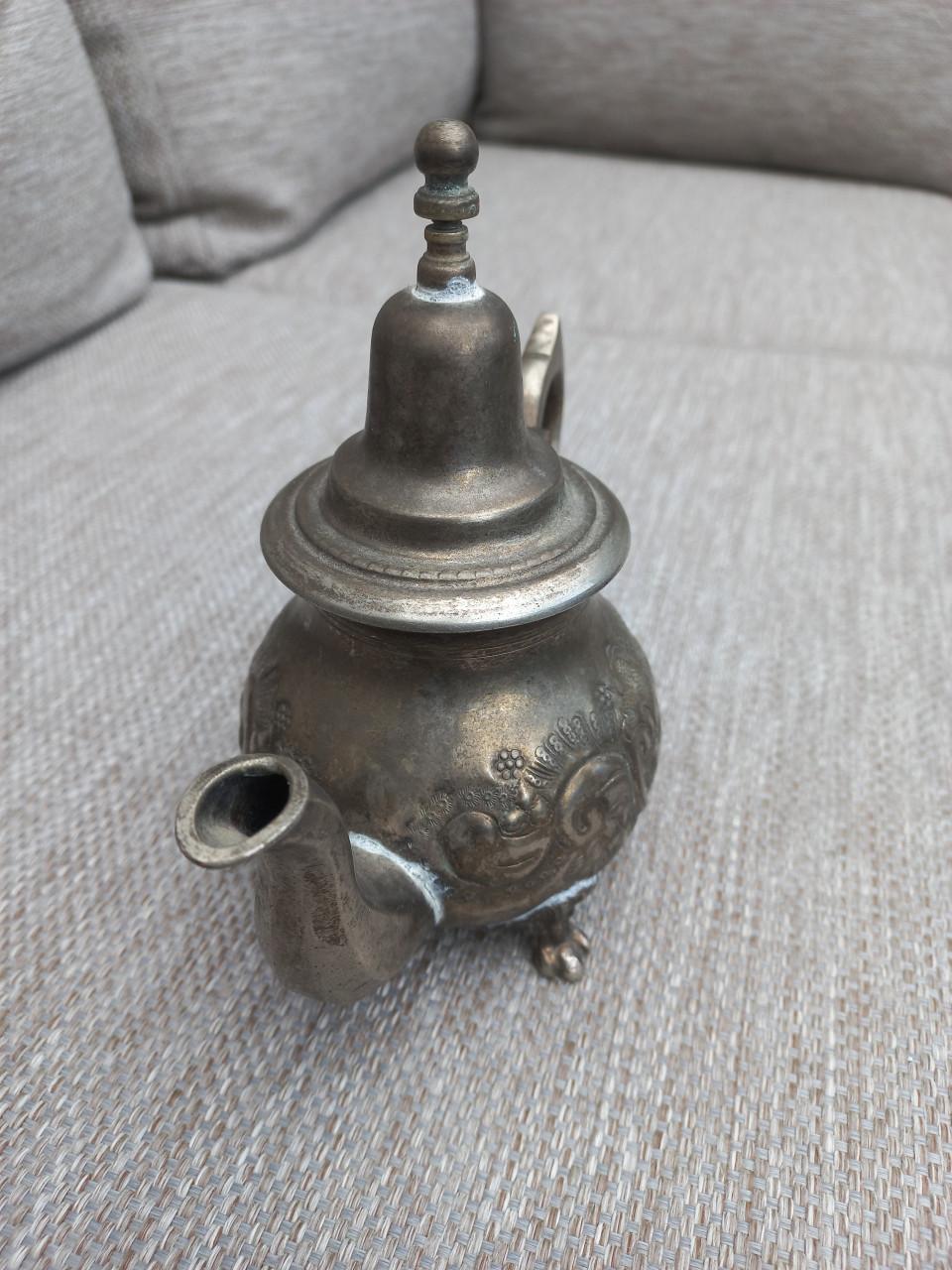 Antieke zilver Marokkaanse theepot.