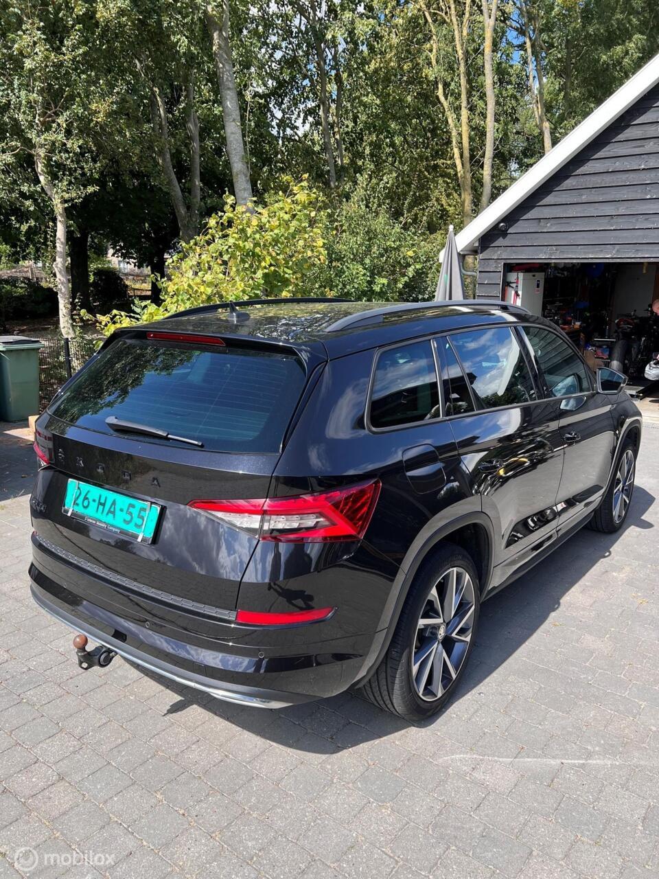 Skoda Kodiaq 1.5 tsi sportline business/full led/20'' velgen/ecc/camera/tre