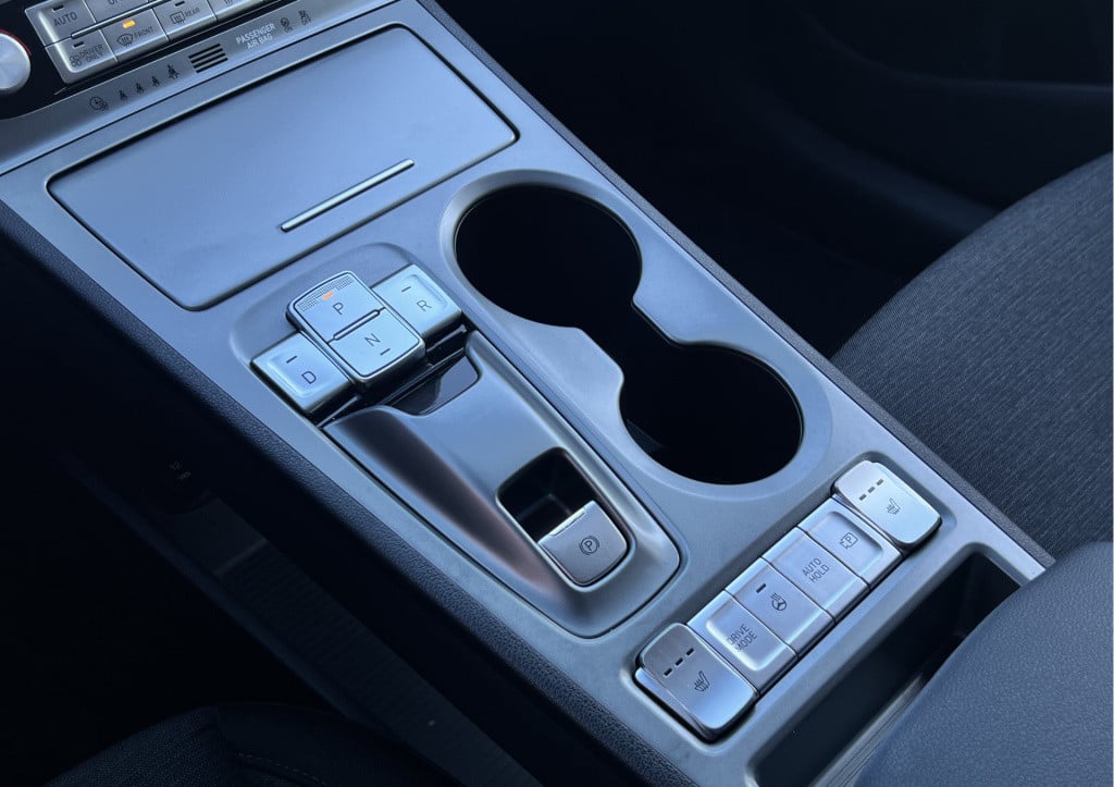 Hyundai Kona ev fashion 39 kwh