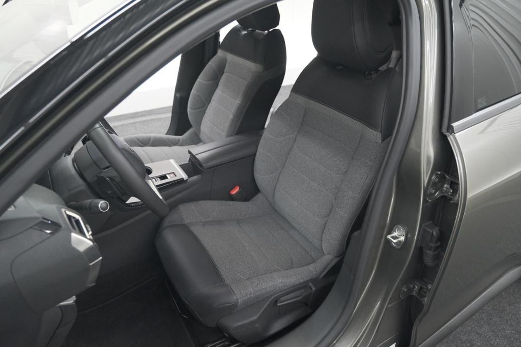 Citroen C5 X 1.6 plug-in hybrid 225 business | parkeersensoren | navigatie 