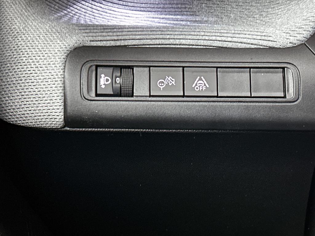 Citroen C3 Aircross hybrid 145pk automaat max 7 persoons | two tone | navig