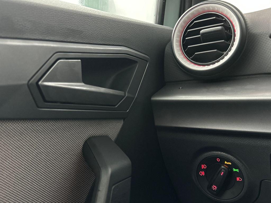Seat Arona fr business connect 1.0 ecotsi 70 kw / 95 pk suv 5